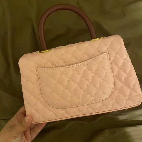CHANEL Pink Quilted Shoulder Bag with Gold Logo - Picture 8 of 15